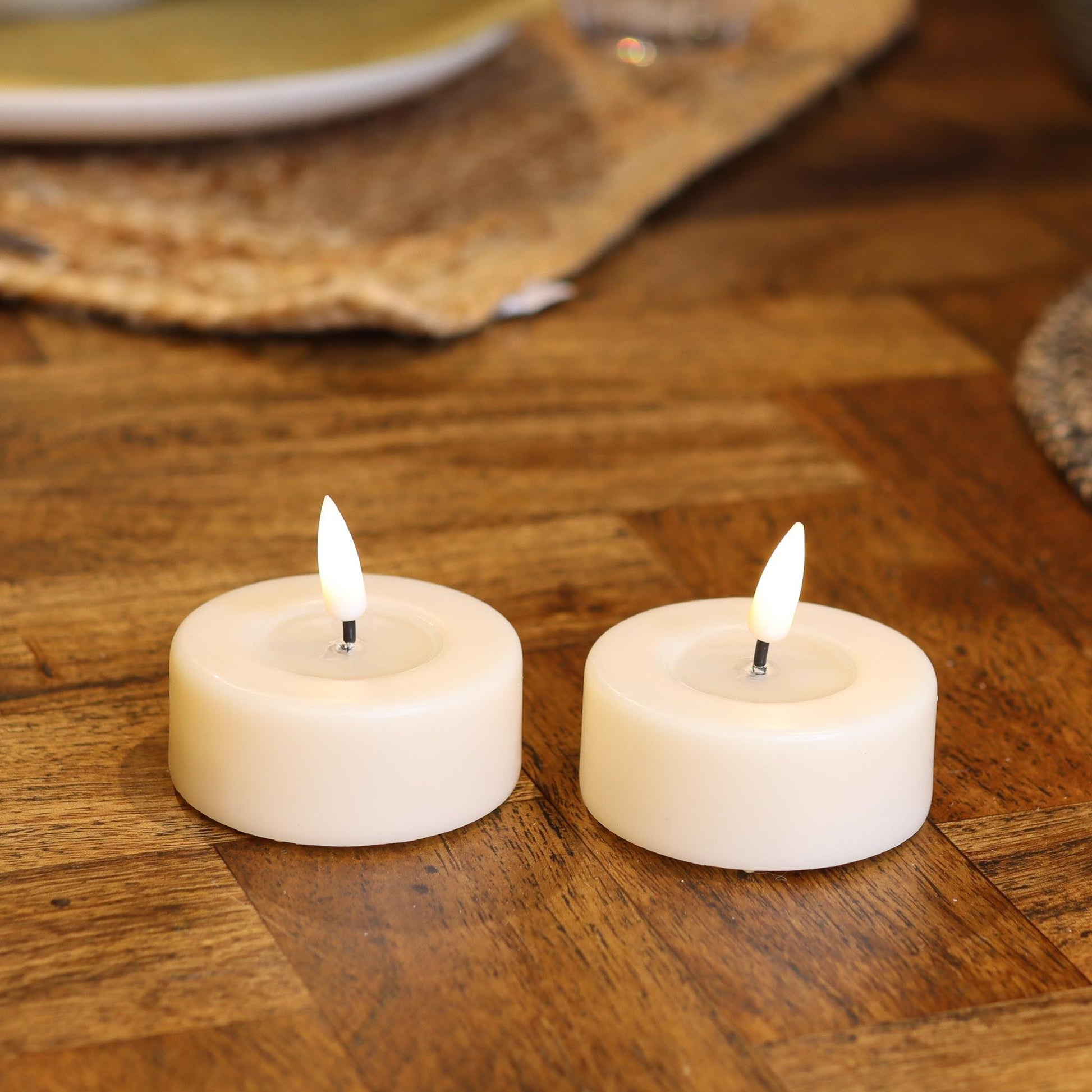 LED Teelichter 2 Stück (große) - Echtwachs - Realistische 3D Flamme - LED Teelichter 2 Stück (große) - Echtwachs - Realistische 3D Flamme - undefined - nordicflame.de Nordicflame-de