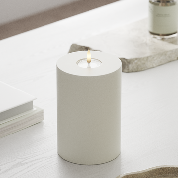 LED-Kerze D10 x 15 cm - Deluxe Echtwachs - Realistische 3D Flamme - Nordicflame-de