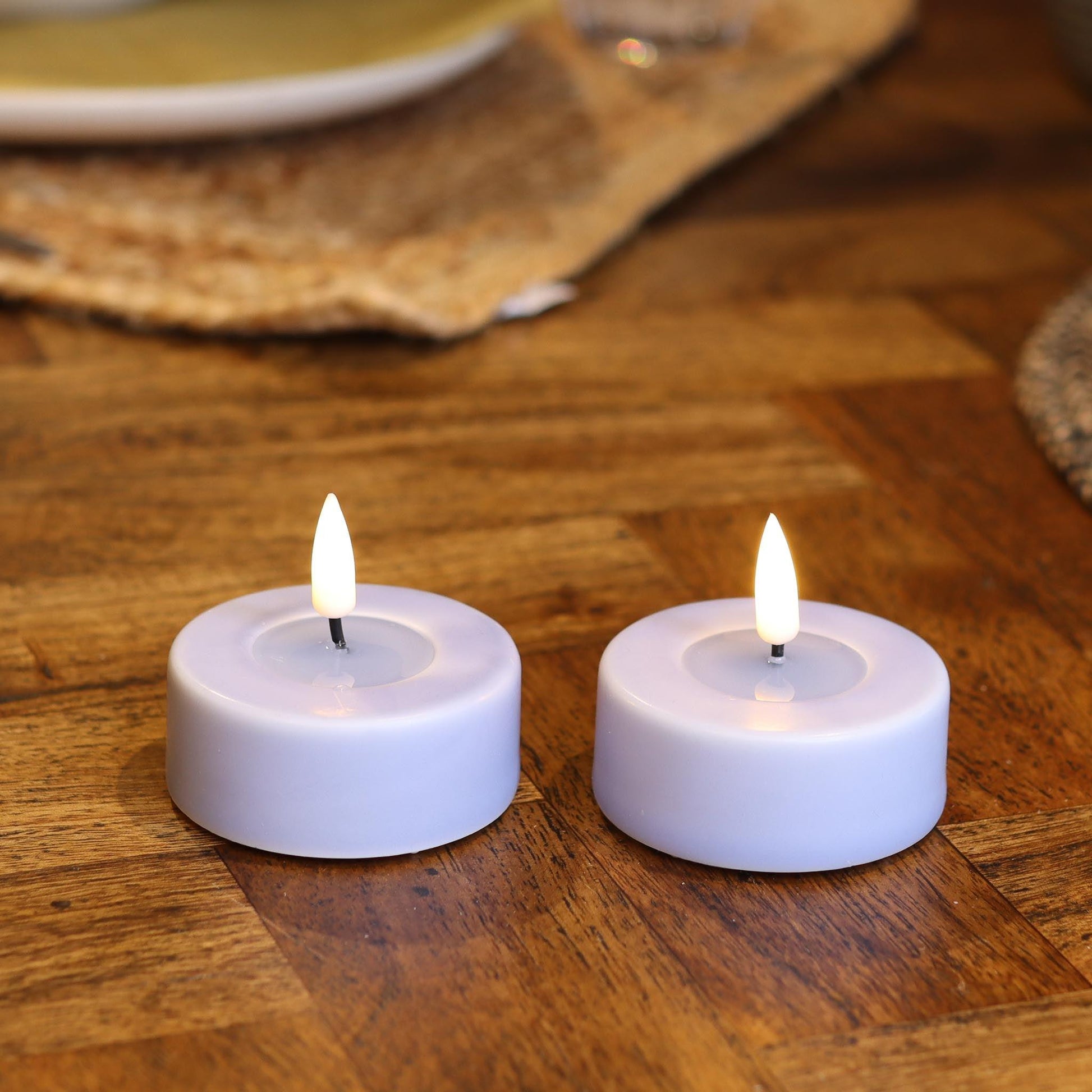 LED Teelichter 2 Stück (große) - Echtwachs - Realistische 3D Flamme - LED Teelichter 2 Stück (große) - Echtwachs - Realistische 3D Flamme - undefined - nordicflame.de Nordicflame-de