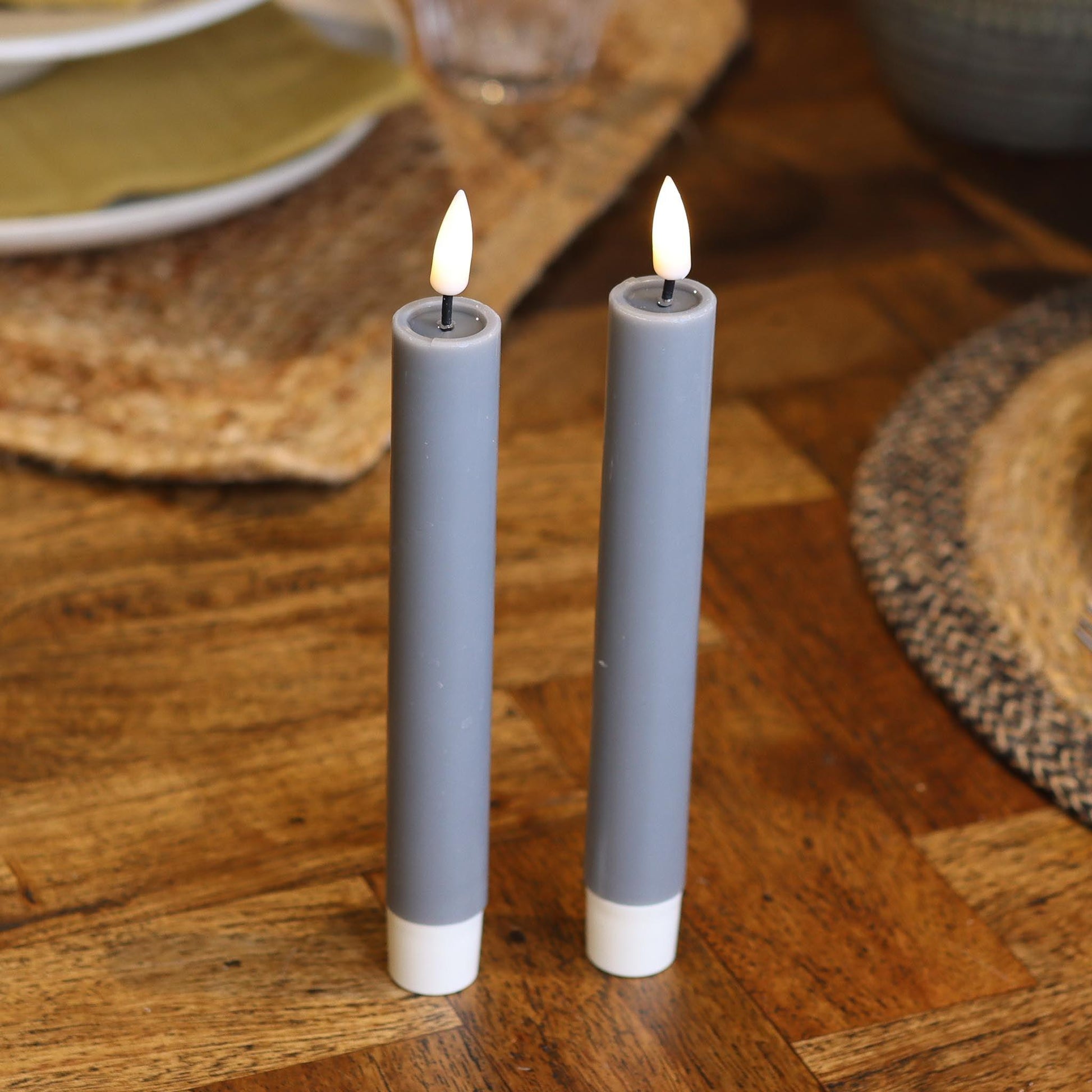 LED Stabkerzen 2 stück D2,2 x 15 cm - Tafelkerzen 3D Flamme – Jetzt entdecken | Schnelle Lieferung & sichere Zahlung
