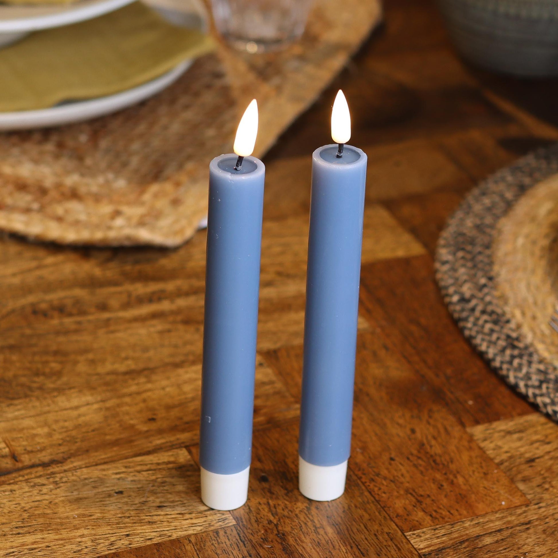 LED Stabkerzen 2 stück D2,2 x 15 cm - Tafelkerzen 3D Flamme – Jetzt entdecken | Schnelle Lieferung & sichere Zahlung