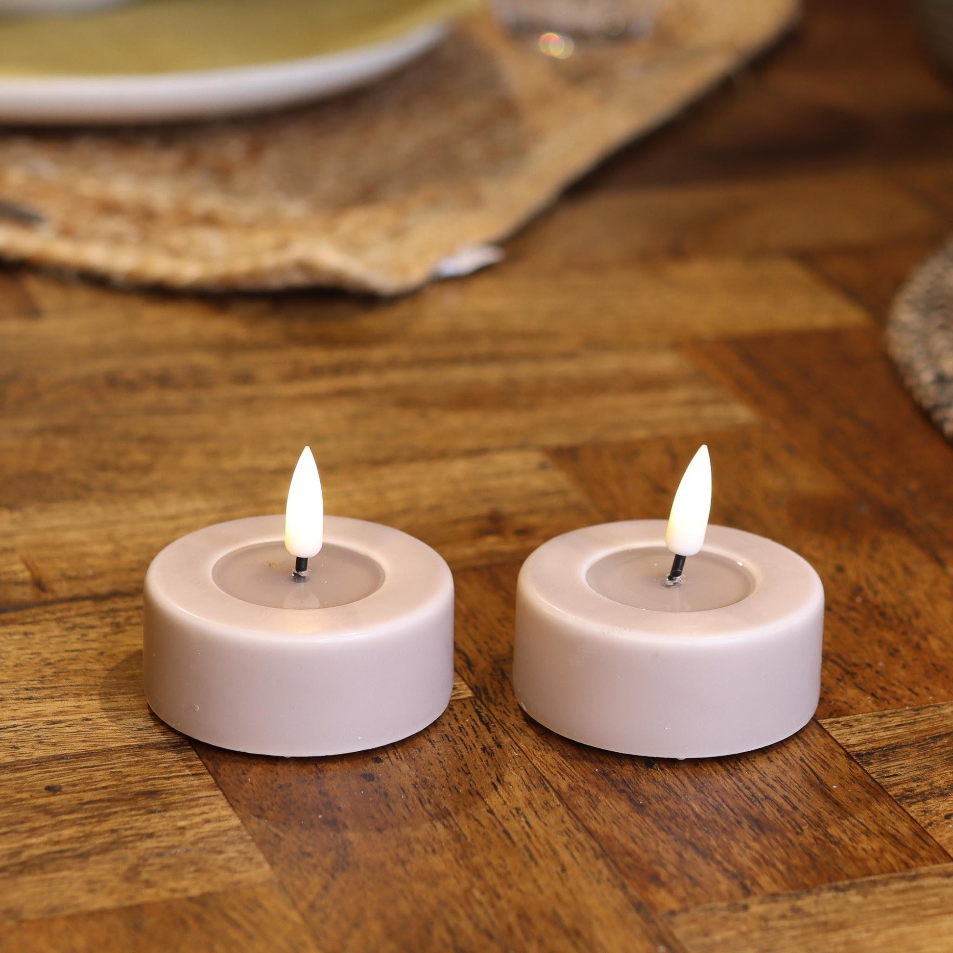 LED Teelichter 2 Stück (große) - Echtwachs - Realistische 3D Flamme - LED Teelichter 2 Stück (große) - Echtwachs - Realistische 3D Flamme - undefined - nordicflame.de Nordicflame-de