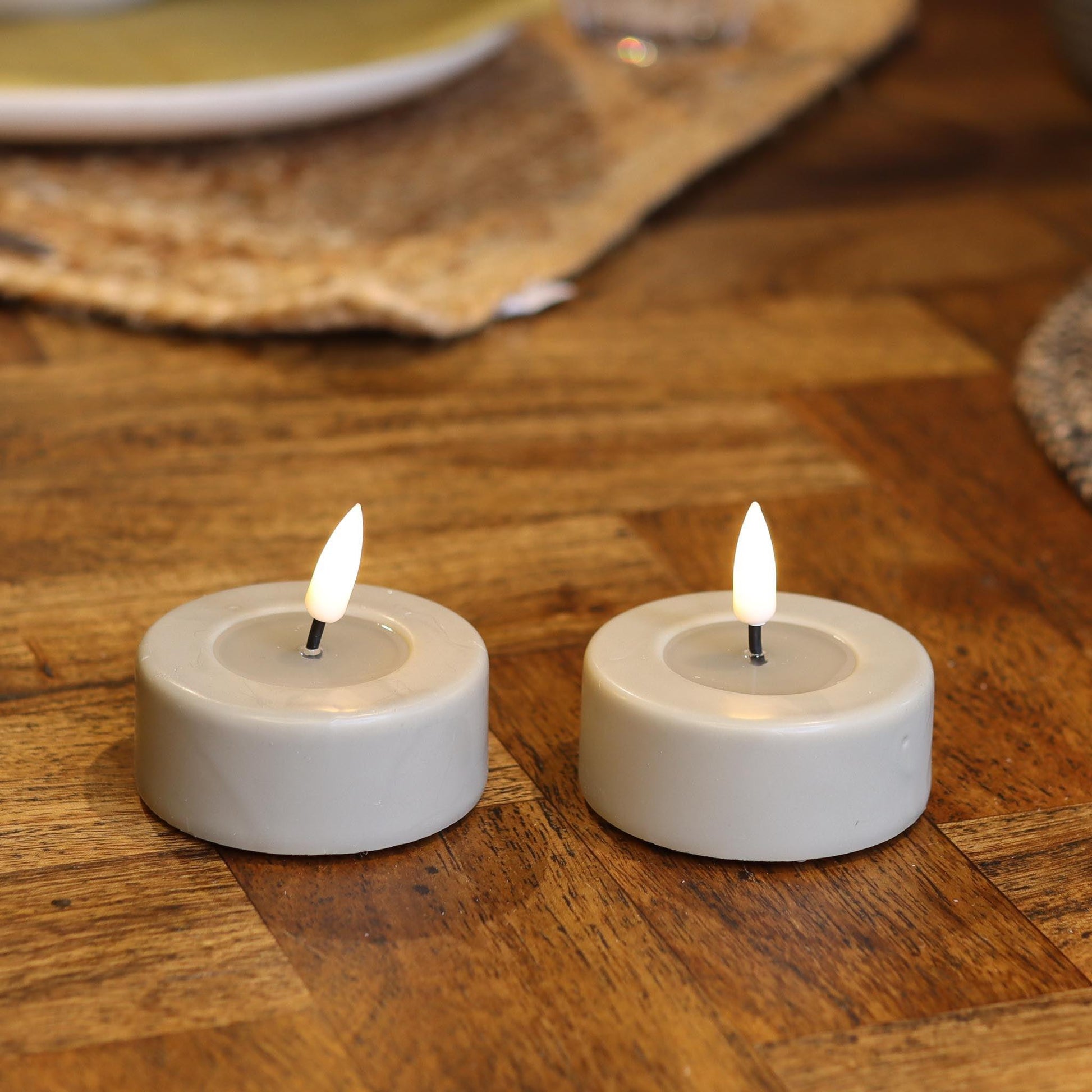 LED Teelichter 2 Stück (große) - Echtwachs - Realistische 3D Flamme - LED Teelichter 2 Stück (große) - Echtwachs - Realistische 3D Flamme - undefined - nordicflame.de Nordicflame-de