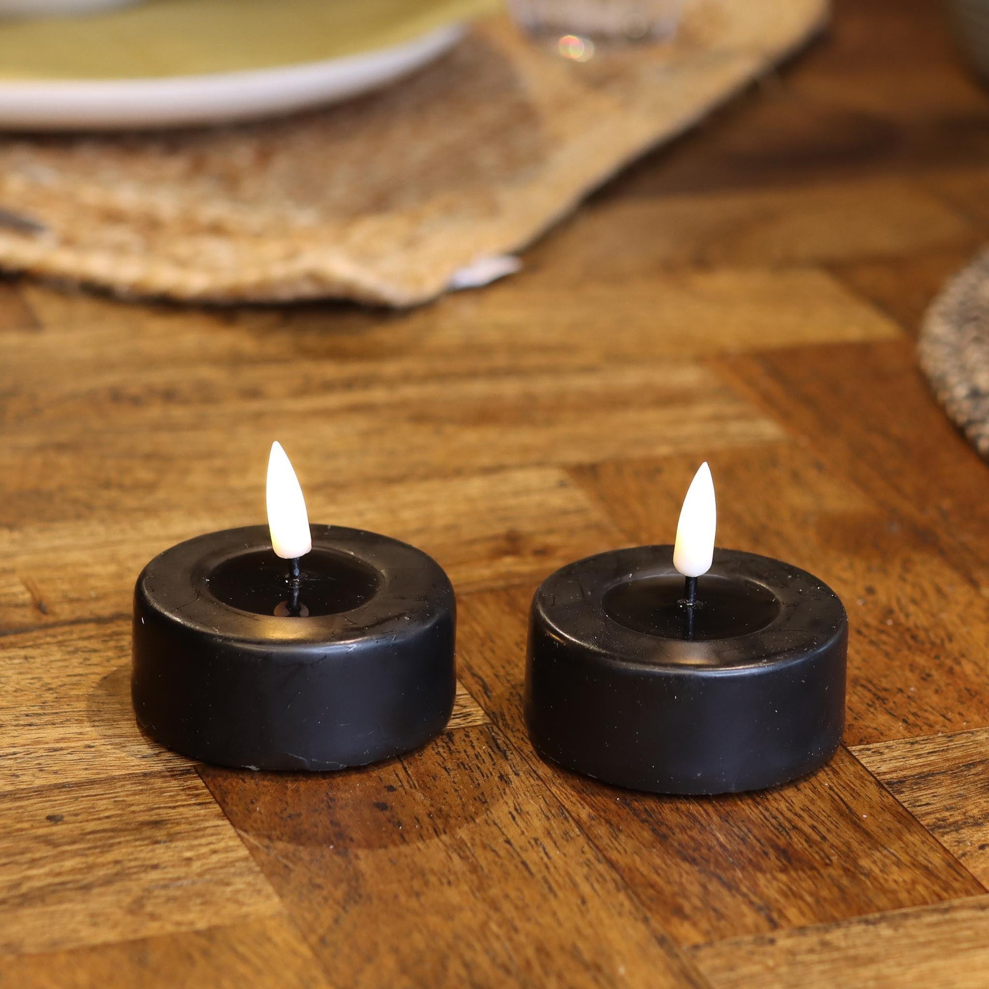 LED Teelichter 2 Stück (große) - Echtwachs - Realistische 3D Flamme - LED Teelichter 2 Stück (große) - Echtwachs - Realistische 3D Flamme - undefined - nordicflame.de Nordicflame-de