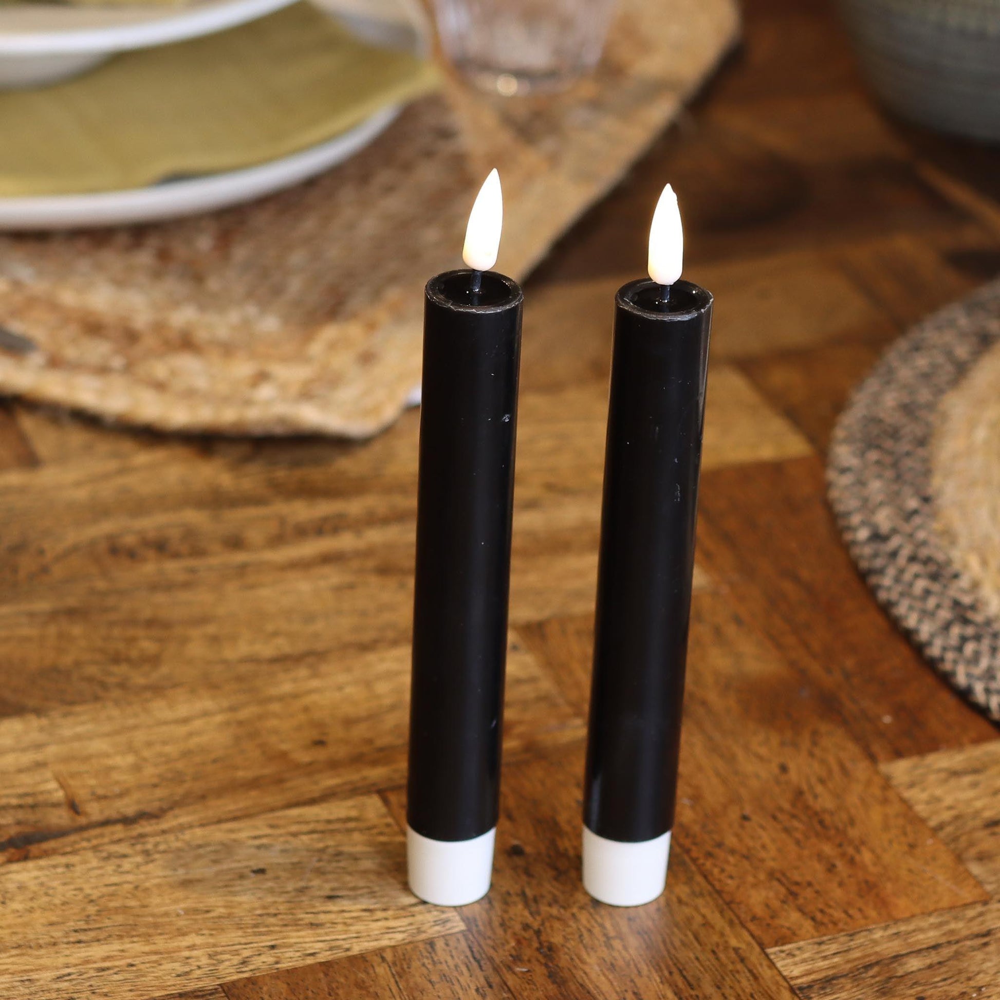 LED Stabkerzen 2 stück D2,2 x 15 cm - Tafelkerzen 3D Flamme – Jetzt entdecken | Schnelle Lieferung & sichere Zahlung