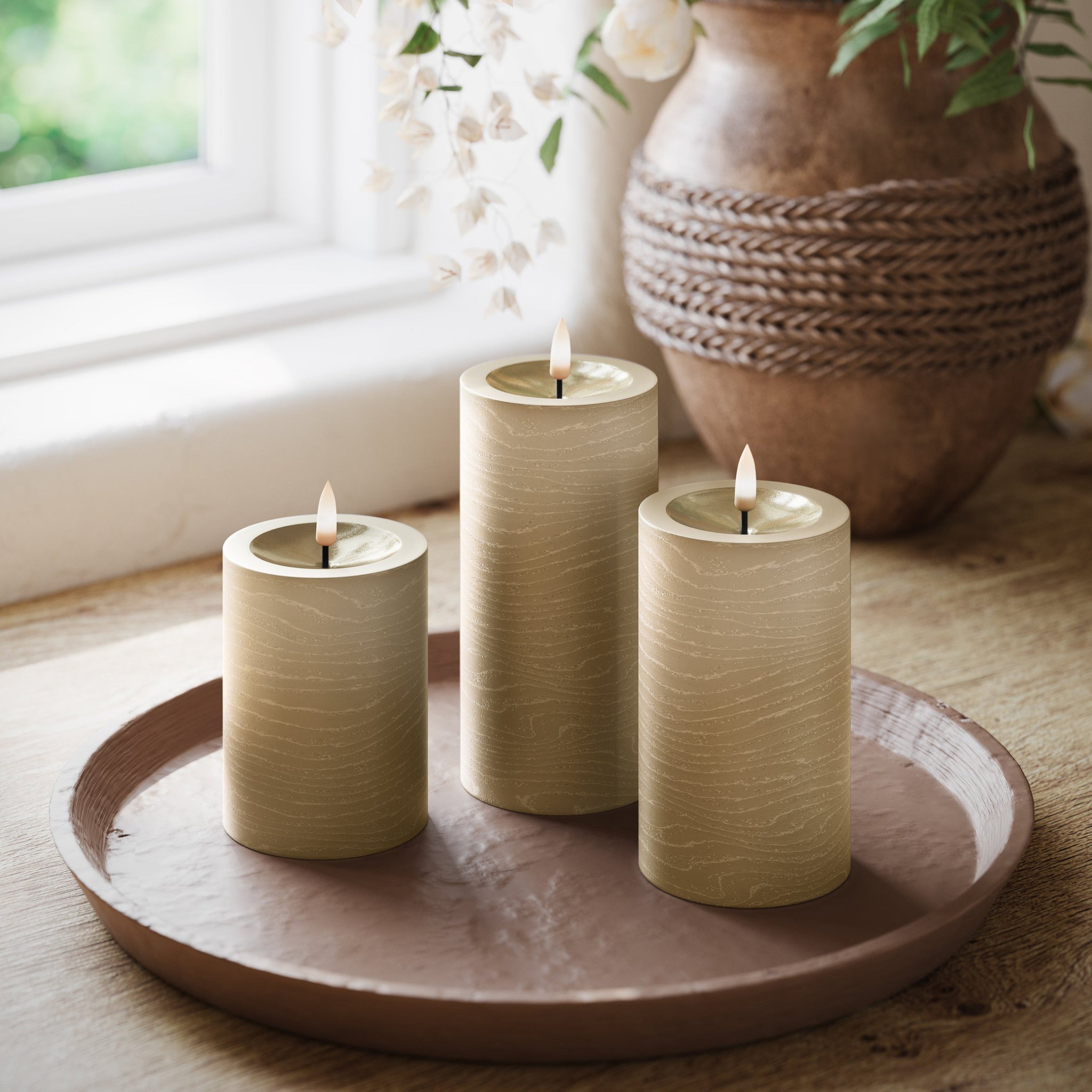 3er-Set LED Stumpenkerzen innen – Karamell mit Fernbedienung & realistischer 3D-Flamme - Nordicflame-de