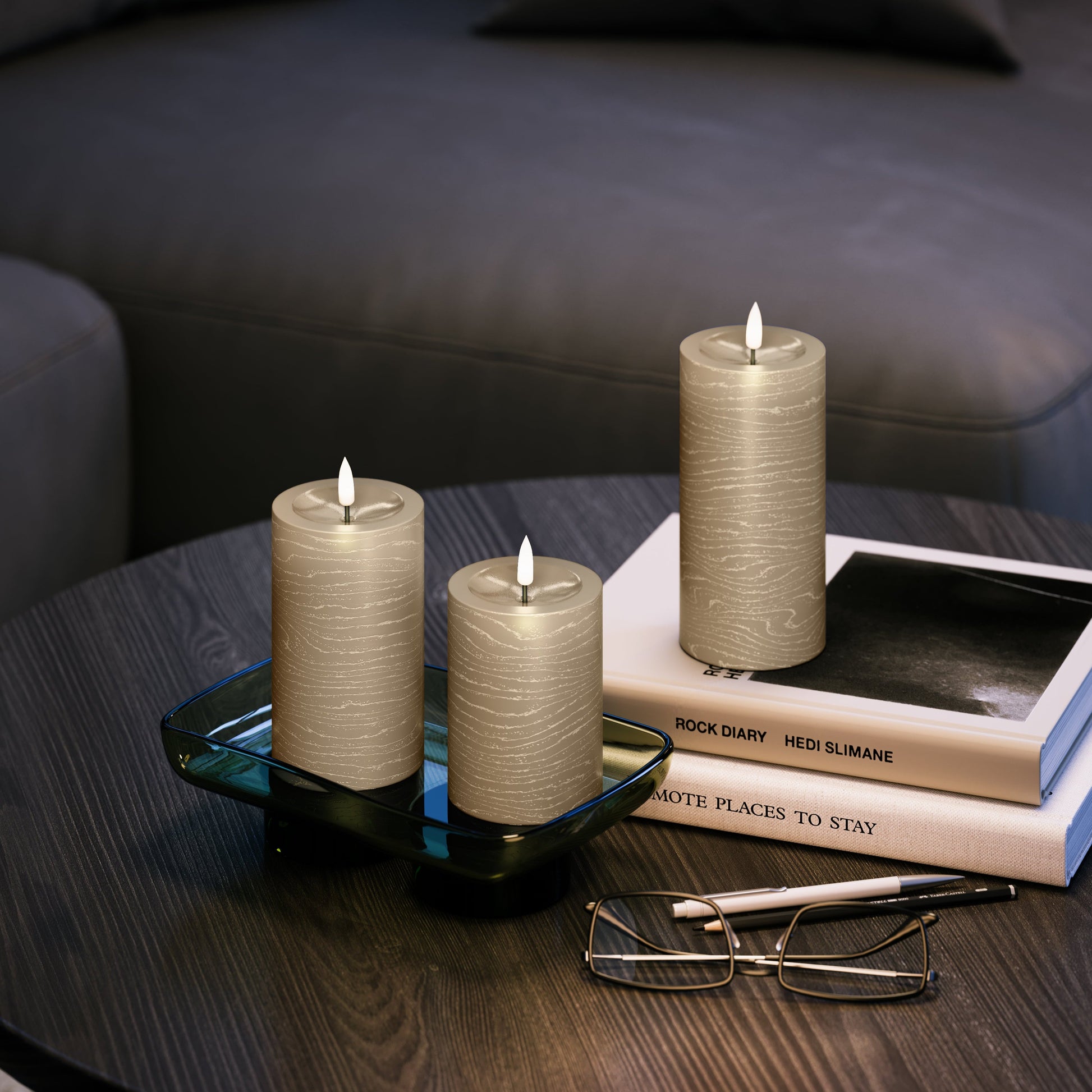 3er-Set LED Stumpenkerzen innen – Karamell mit Fernbedienung & realistischer 3D-Flamme - Nordicflame-de