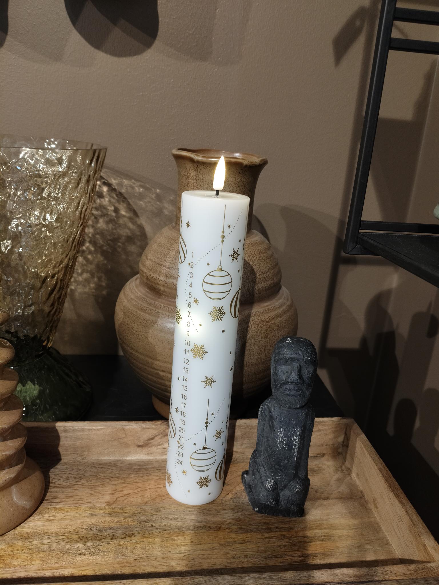 LED Kalenderkerze mit Fernbedienung und Batterien | weihnachtsmotiven - Deluxe Homeart - Nordicflame-de