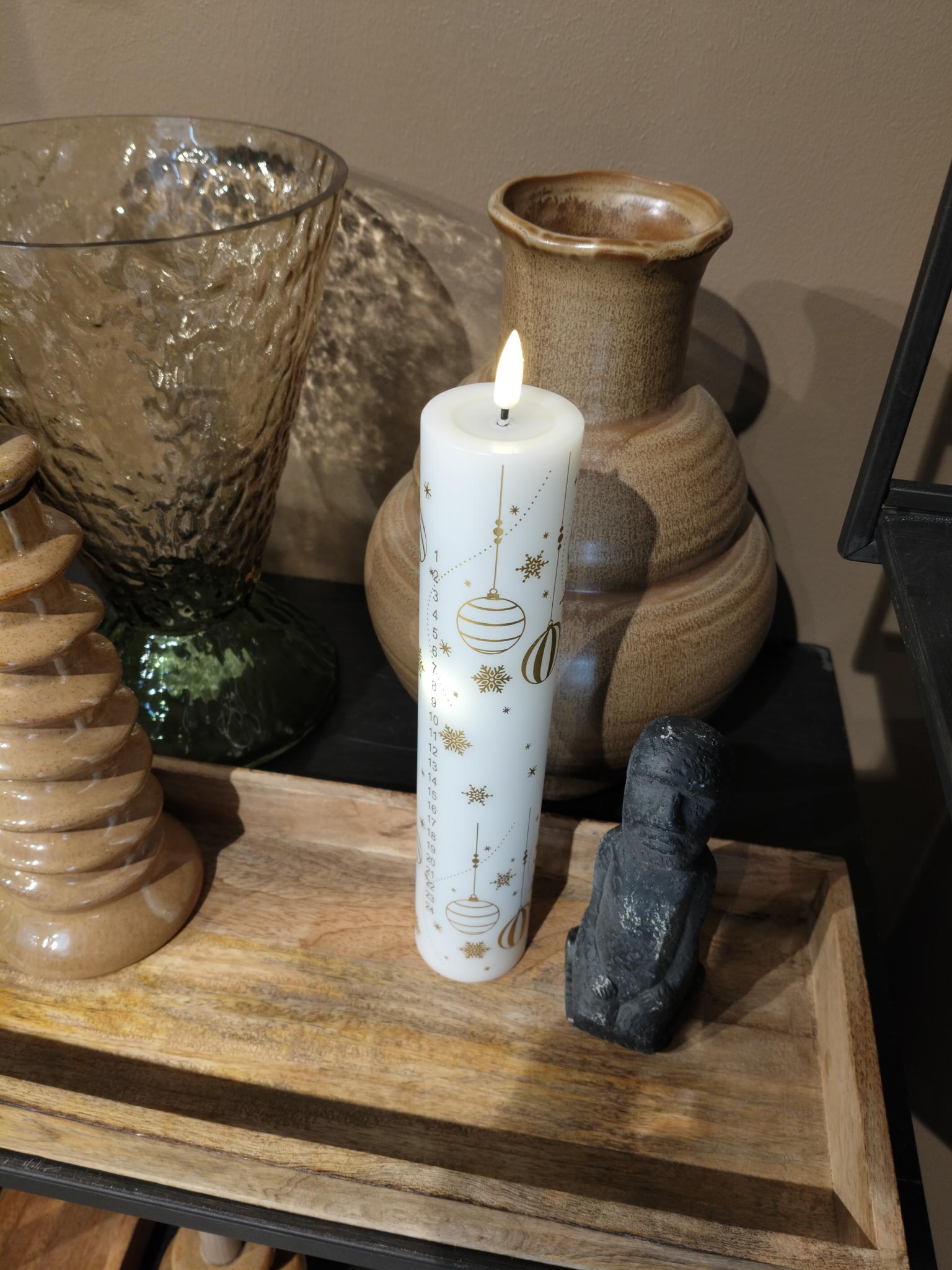 LED Kalenderkerze mit Fernbedienung und Batterien | weihnachtsmotiven - Deluxe Homeart - Nordicflame-de