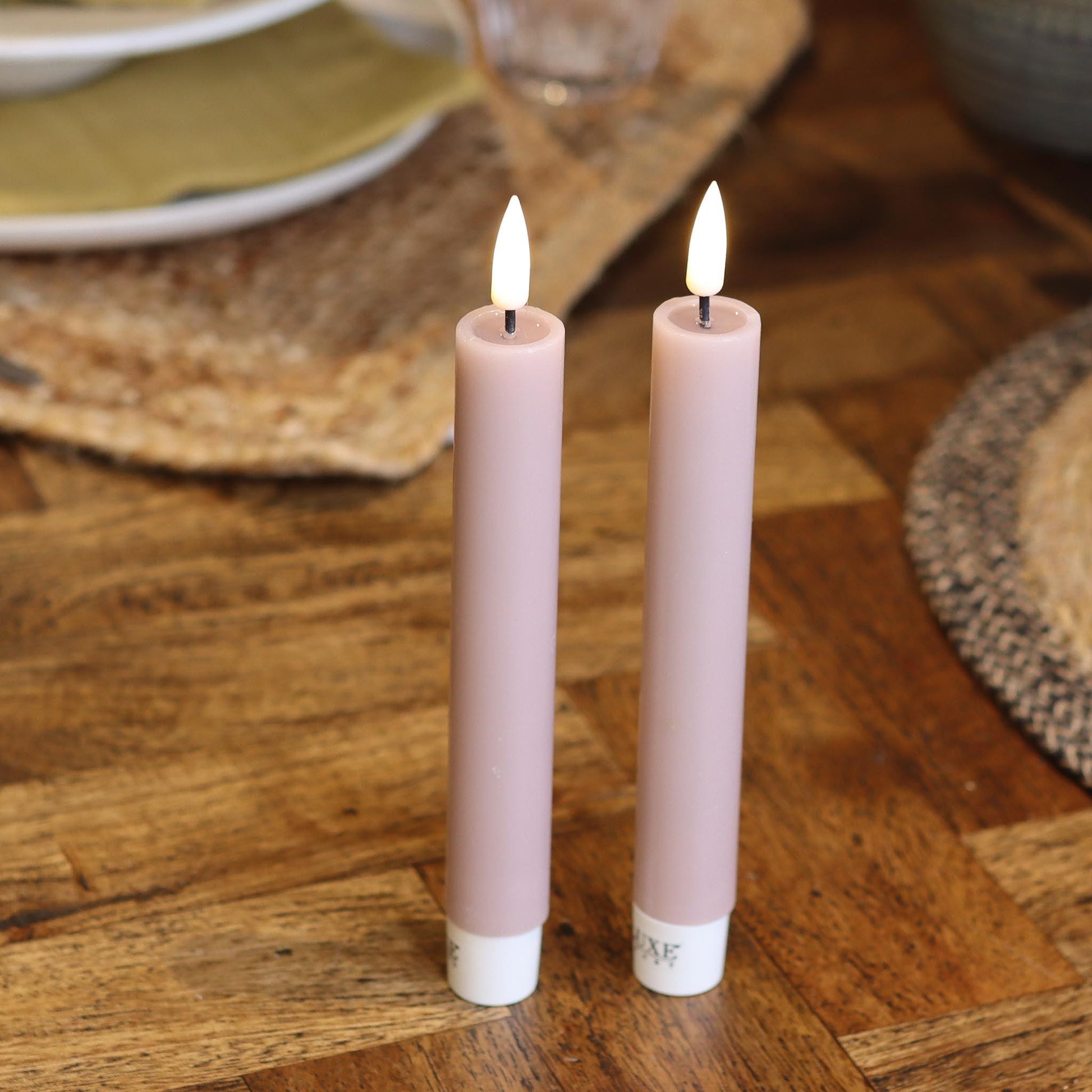 LED Stabkerzen 2 stück D2,2 x 15 cm - Tafelkerzen 3D Flamme – Jetzt entdecken | Schnelle Lieferung & sichere Zahlung