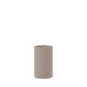 Uyuni Buiten LED-kaars, Zandsteen, Ø8,4 x H15 cm