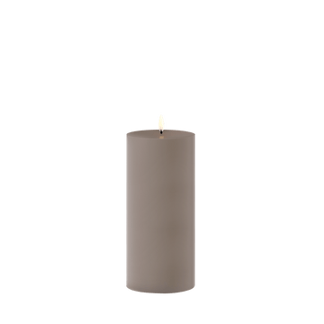Uyuni Buiten LED-kaars, Zandsteen, Ø8,4 x H20 cm